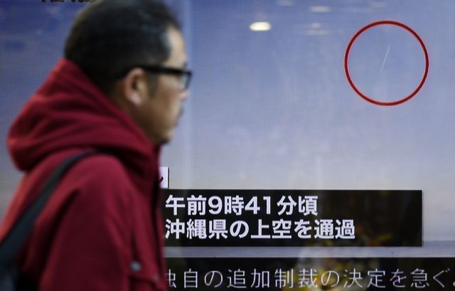 Νοτιοκορεατικά πυρά σε βορειοκορεατικό σκάφος περιπολίας με φόντο τη δοκιμή