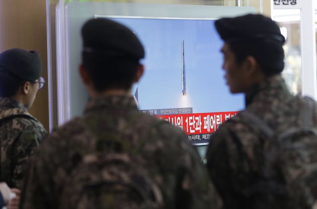 Nέα ένταση: Πύραυλο μεγάλου βεληνεκούς εκτόξευσε η Β.Κορέα