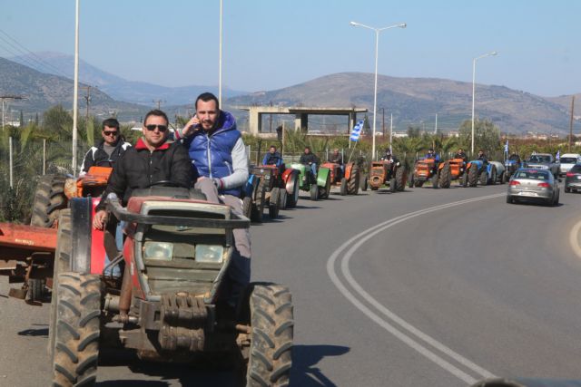 Με καρότο και μαστίγιο έναντι των αγροτών η κυβέρνηση