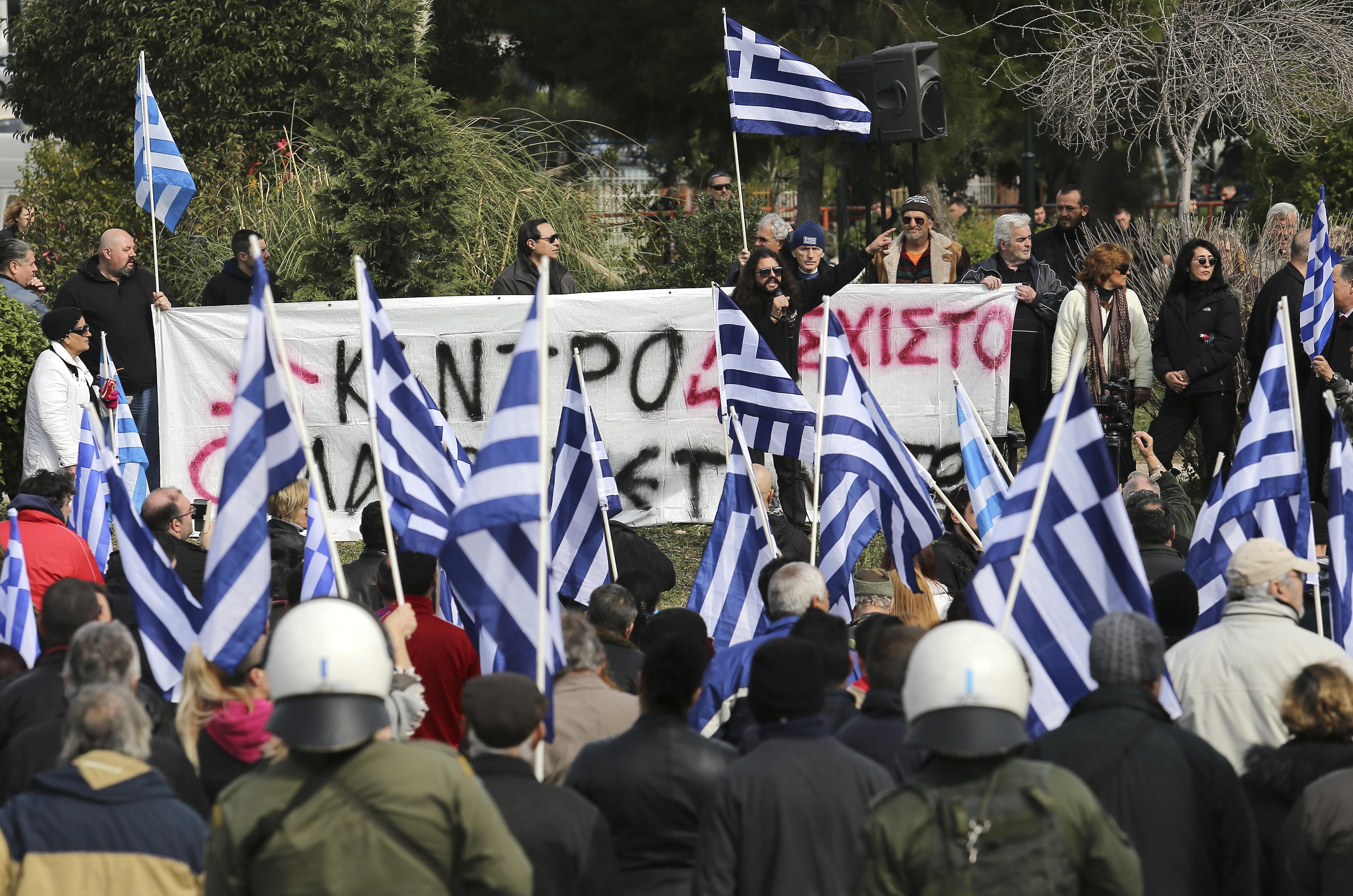 Δήμαρχος Περάματος: Η ΧΑ πίσω από τις κινήσεις πολιτών στο Σχιστό