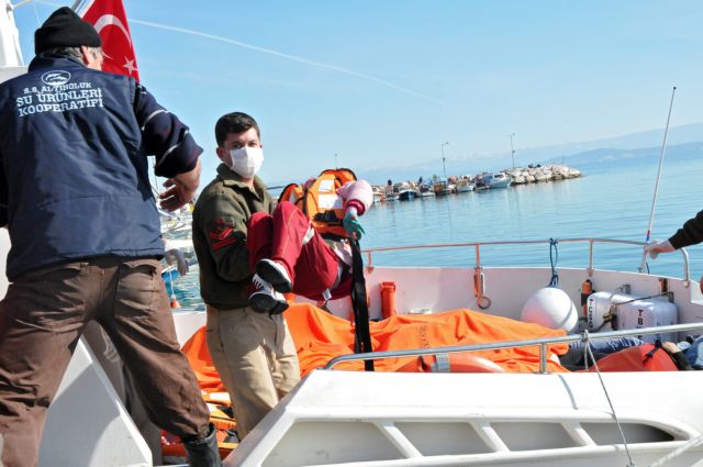 Έντεκα παιδιά ανάμεσα στα θύματα νέας προσφυγικής τραγωδίας στο Αιγαίο