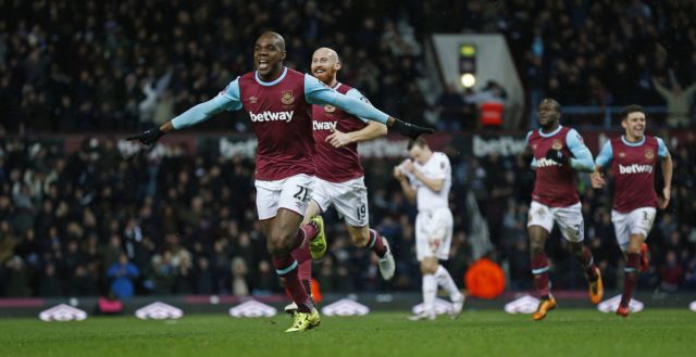 «Σφυροκόπημα» στο 121′ και αποκλεισμός για τη Λίβερπουλ