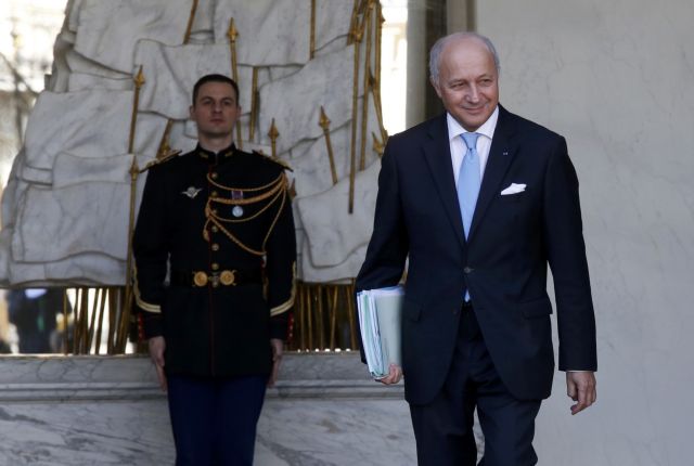 Παρίσι: Ο ΥΠΕΞ Φαμπιούς πρώτο θύμα στον αναχηματισμό που έρχεται