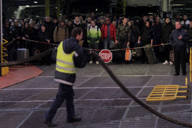 Κομισιόν: Πρόοδος με αστερίσκους στη διαχείριση του προσφυγικού στην Ελλάδα