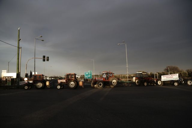 Μηνυτήρια αναφορά κατά των αγροτών για τους κλειστούς δρόμους