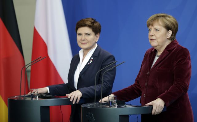 Στους «Προθύμους» της ΕΕ στρέφεται ξανά η Μέρκελ για λύση στο προσφυγικό