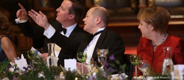 Πιο κοντά Μέρκελ-Κάμερον;