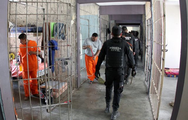 Πολυτελή κελιά με σάουνες και ενυδρεία στην αιματοβαμμένη φυλακή του Μεξικού