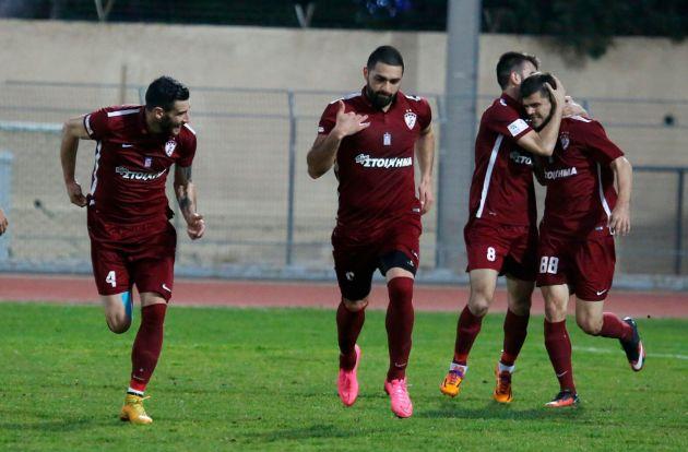 Πρώτη η Λάρισα με «διπλό» επί του Πανελευσινιακού