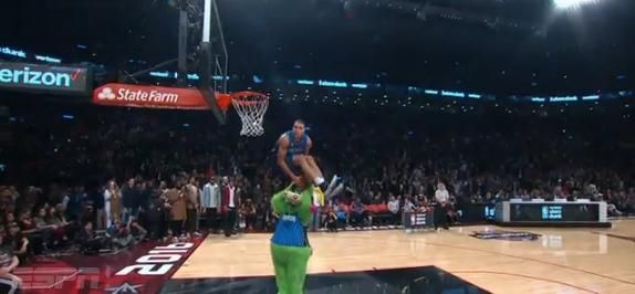 Απίστευτα στατιστικά του «ESPN» για τα καρφώματα των Γκόρντον και ΛαΒίν