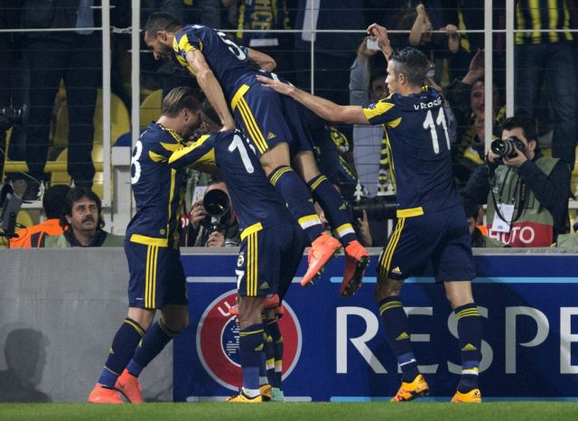 Η «Φενέρ» διέλυσε τη Λοκομοτίβ και την κέρδισε… μόνο με 2-0