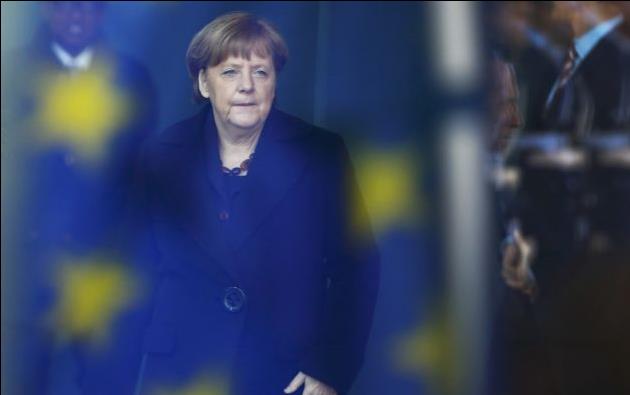 Διαχωρισμό της προσφυγικής από την οικονομική κρίση ζητά το Βερολίνο