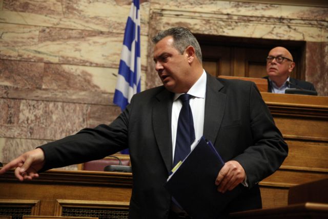 Άγριο επεισόδιο στη Βουλή από την ΧΑ στην ενημέρωση για το προσφυγικό