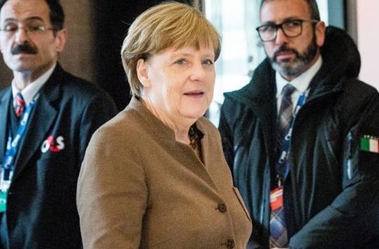 Συνάντηση Μέρκελ-Μητσοτάκη στο περιθώριο του ΕΛΚ