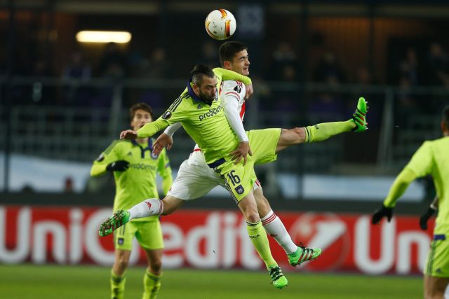 Πρόβλημα για την Άντερλεχτ, εκτός ο Ντεφούρ