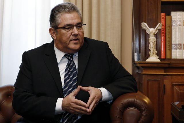 Παρών και ο Δ.Κουτσούμπας στη σύσκεψη των πολιτικών αρχηγών