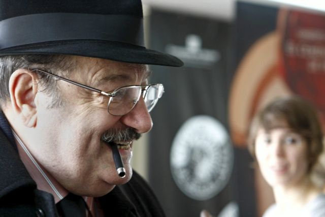 Με μια λαϊκή τελετή το τελευταίο «αντίο» στον Ουμπέρτο Έκο