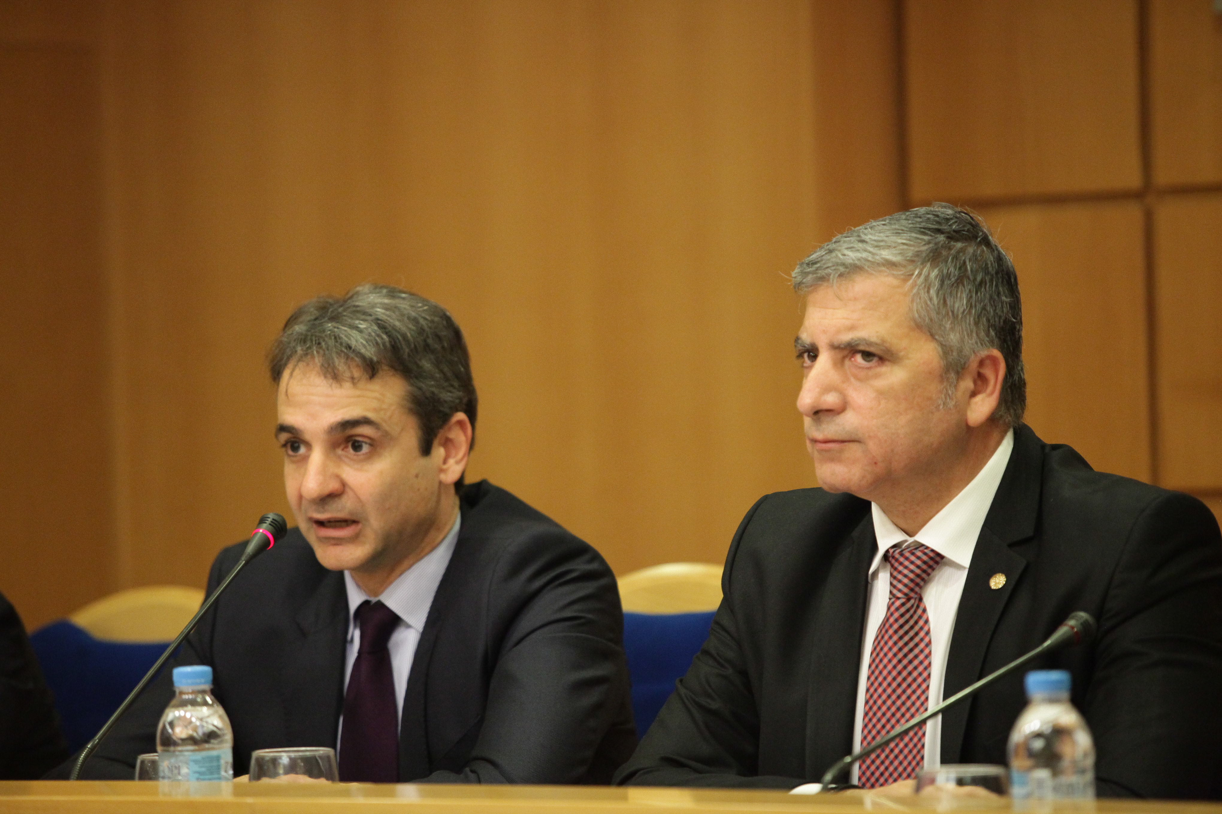 Μητσοτάκης στην ΚΕΔΕ: Έξι άξονες για διάλογο με την Τοπική Αυτοδιοίκηση