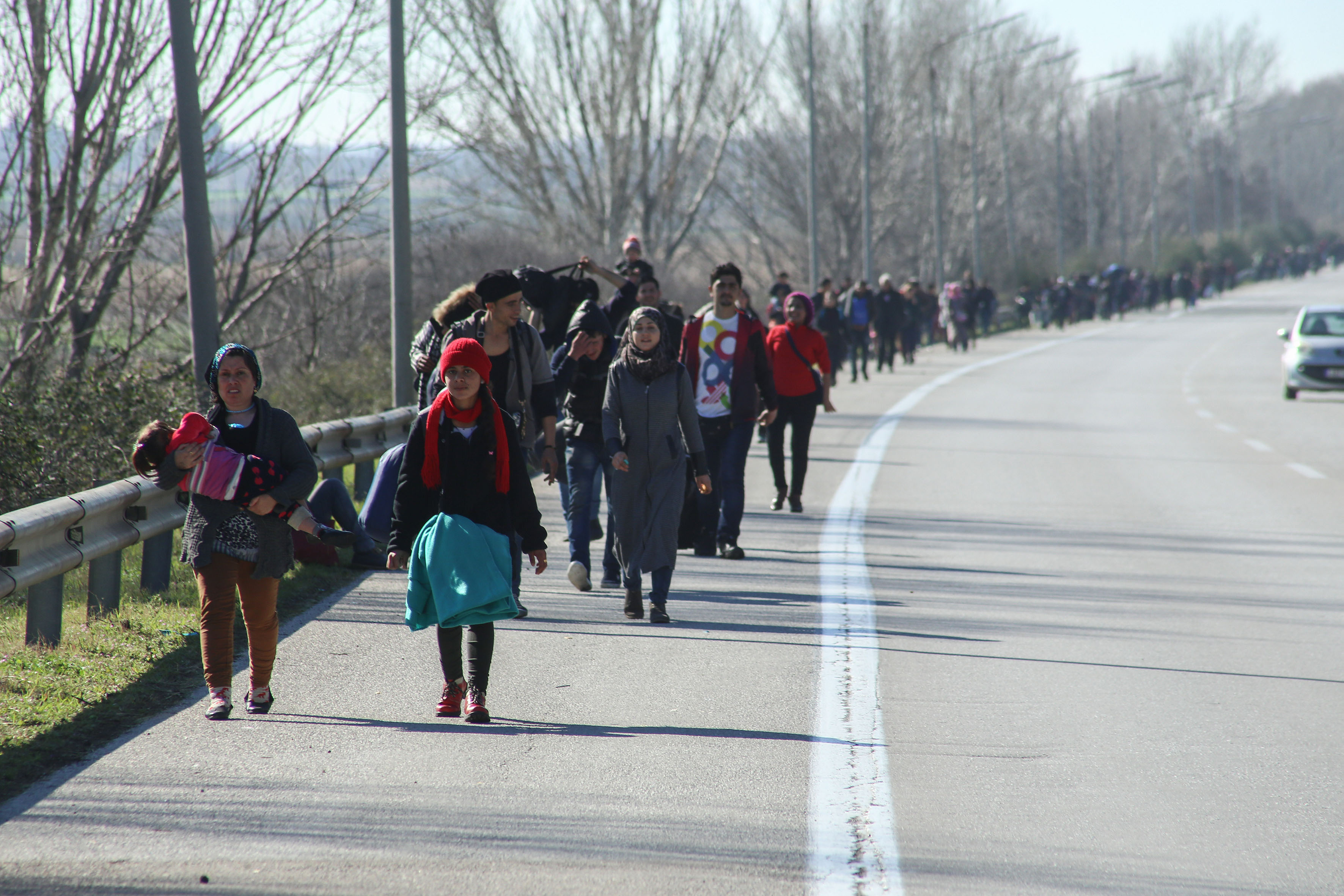 Απέκλεισαν σιδηροδρομικές γραμμές στην Ειδομένη αφγανοί πρόσφυγες