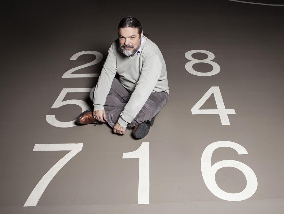 Δημήτρης Παπαδημητρίου: Ο Έλληνας τρώει και πίνει… ουτοπία