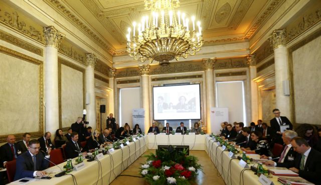 Αυστριακός υπουργός Άμυνας: Εγώ θα είχα καλέσει την Ελλάδα στη Διάσκεψη