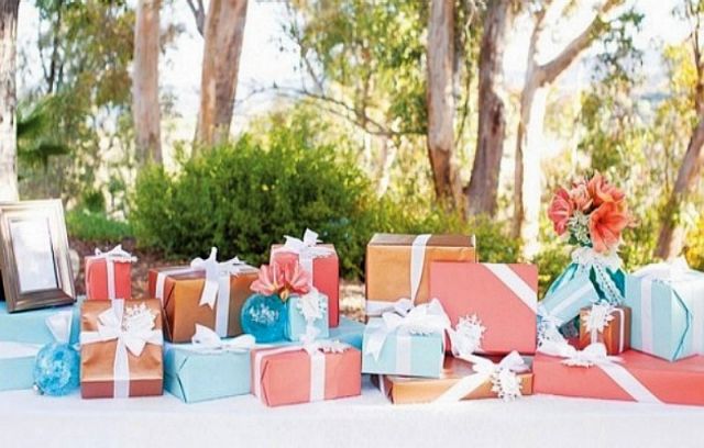 Τα πιο περίεργα πράγματα που έχουν μπει ποτέ σε λίστα γάμου