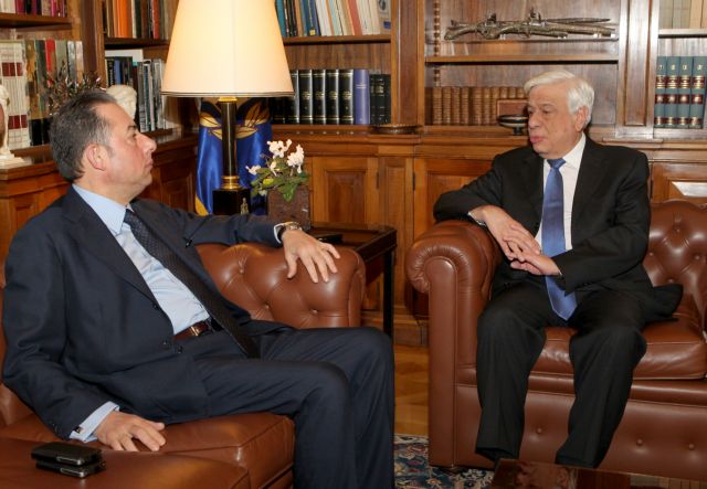 Πρόεδρος: Το προσφυγικό δεν αντιμετωπίζεται με κλειστά σύνορα