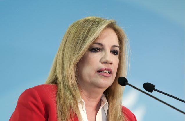 Γεννηματά: Κυβέρνηση εθνικής ενότητας για να μην πέσουμε στο γκρεμό