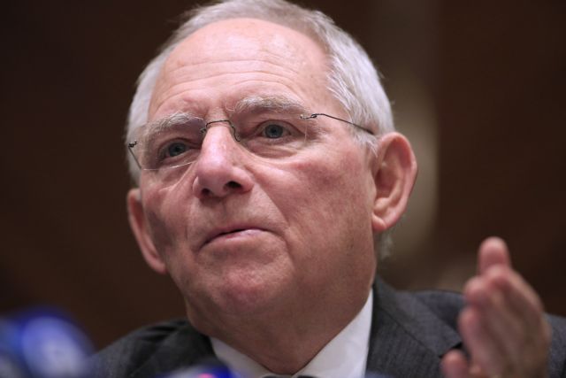 Επιμένει ο Σόιμπλε σε ευρωπαϊκή λύση για το προσφυγικό