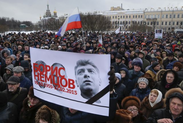 Συγκεντρώσεις σε Μόσχα και Αγ.Πετρούπολη έναν χρόνο μετά τον Νεμτσόφ
