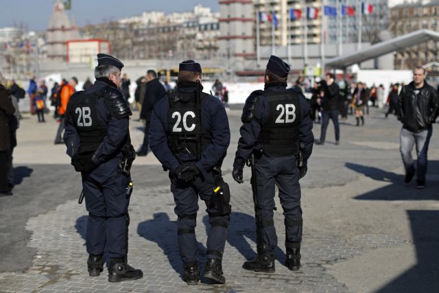 Γαλλία: Με επιθετικά τουφέκια εξοπλίζεται για πρώτη φορά η αστυνομία
