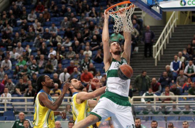 Περίπατος του Παναθηναϊκού απέναντι στο Λαύριο