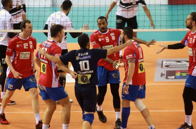 Ο Φοίνικας Σύρου «άλωσε» την Πυλαία, 3-0 τον ΠΑΟΚ