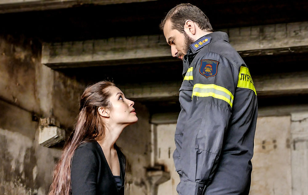 «…από έρωτα» του Θοδωρή Αθερίδη – Προσκλήσεις