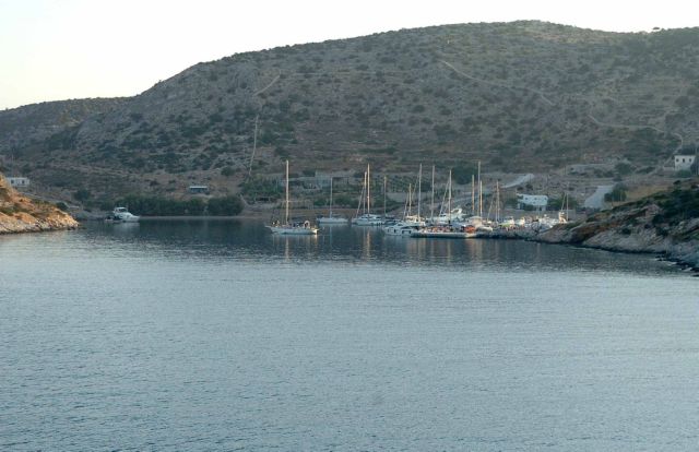 Μακάβριο εύρημα σε παραλία της Σχοινούσας