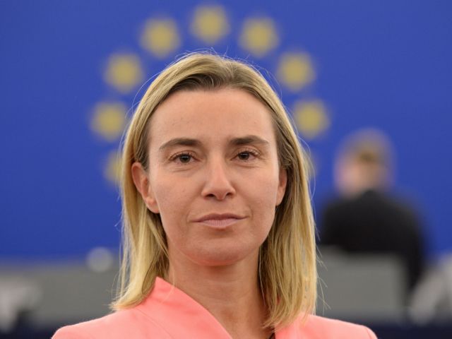 ΕΕ και Αβάνα υπέγραψαν ιστορική συμφωνία για εξομάλυνση των σχέσεών τους