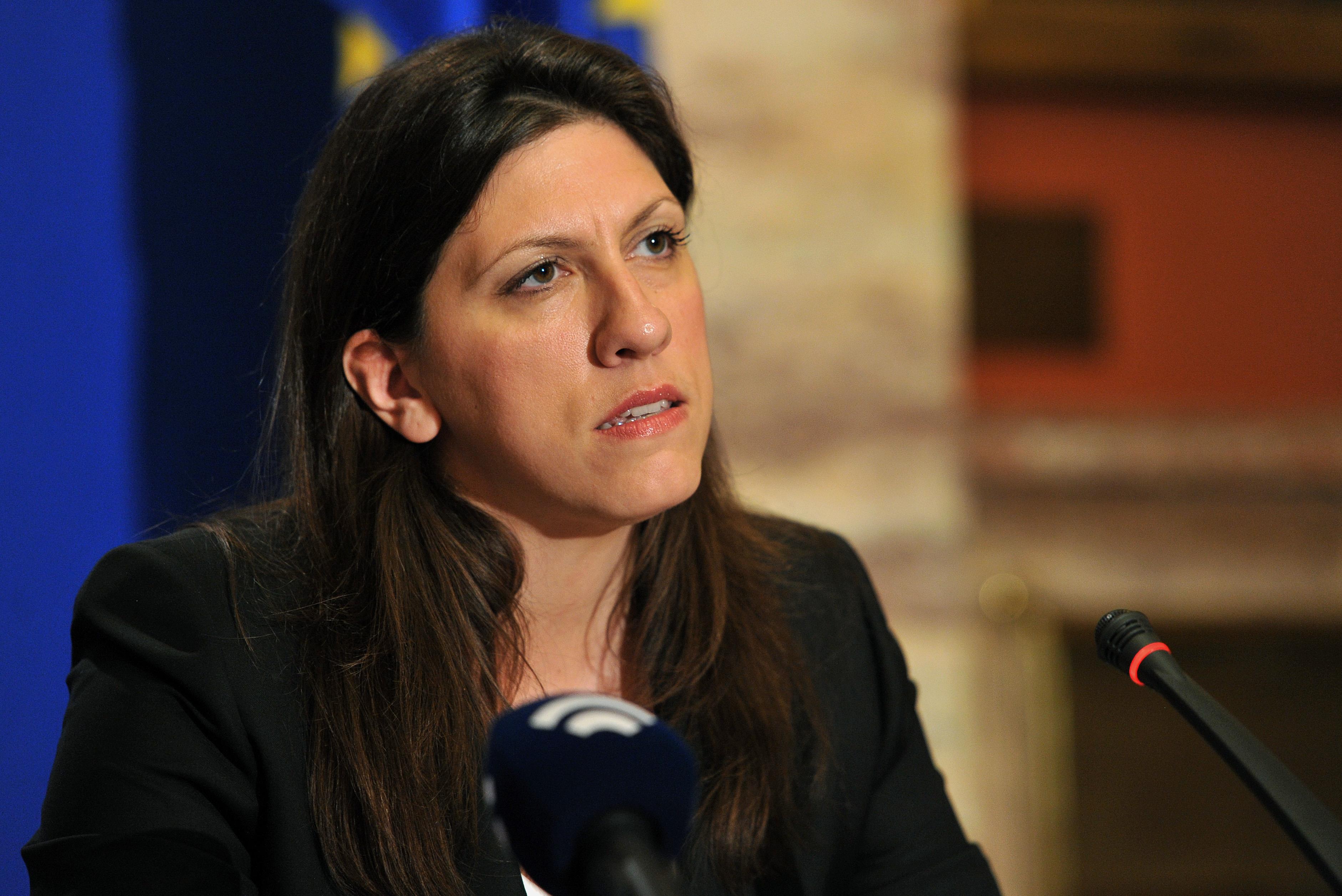 Τη δημιουργία πολιτικού οργανισμού προαναγγέλλει η Ζωή Κωνσταντοπούλου