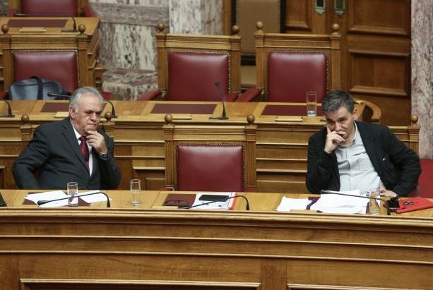 Κόντρα στη Βουλή για τροπολογία περί αναθέσεων έργων σε εμπειρογνώμονες