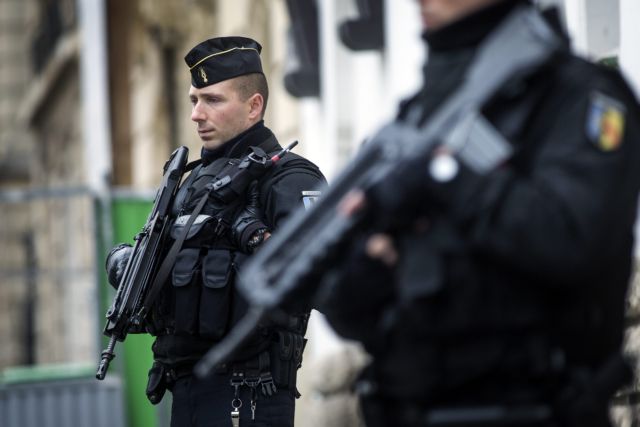 Τέσσερις εξτρεμιστές ισλαμιστές συνέλαβε η αστυνομία στο Παρίσι