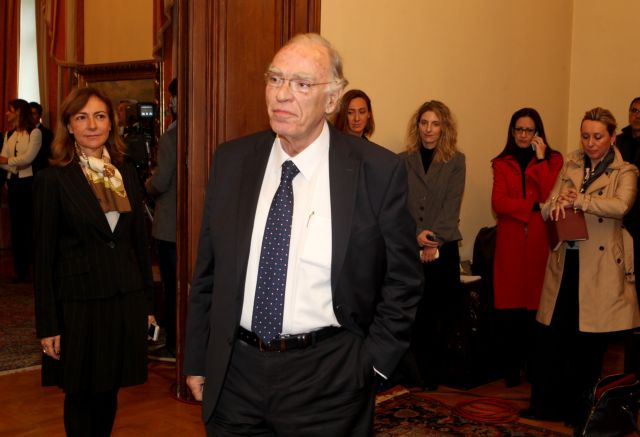 Λεβέντης: Αν ο Τσίπρας ζητήσει βέτο στο Συμβούλιο, καλό είναι να τα μαζεύει