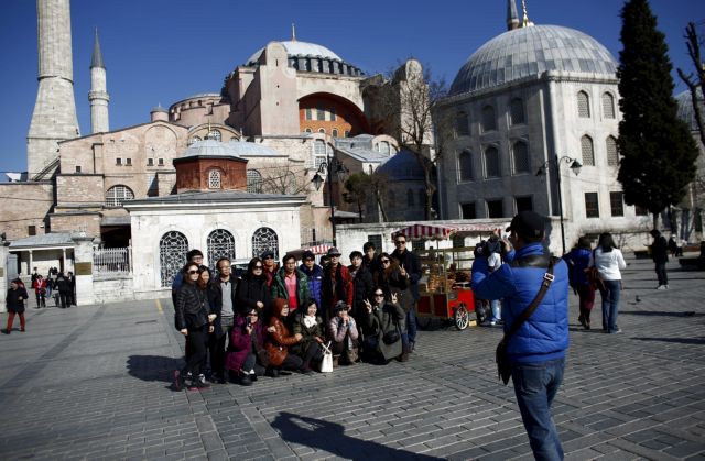 Σημαντική μείωση στις τουριστικές αφίξεις στην Τουρκία