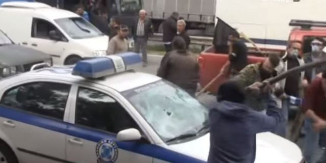 Δικογραφία για άλλους τρεις που έσπασαν το περιπολικό στο Χαϊδάρι