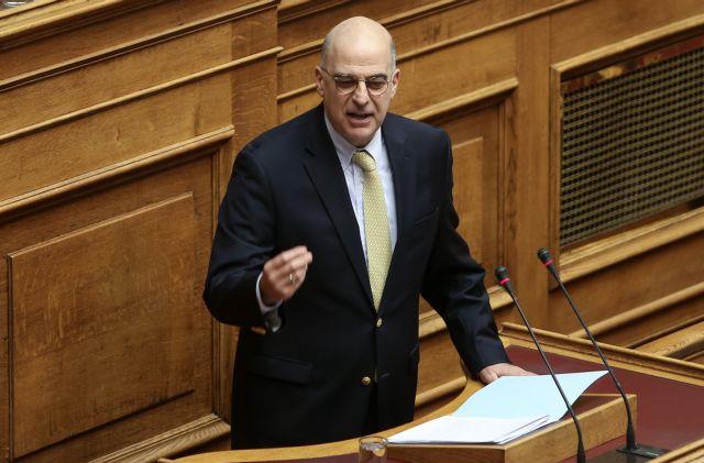 Κόντρα Δένδια – Χρυσής Αυγής στη Βουλή