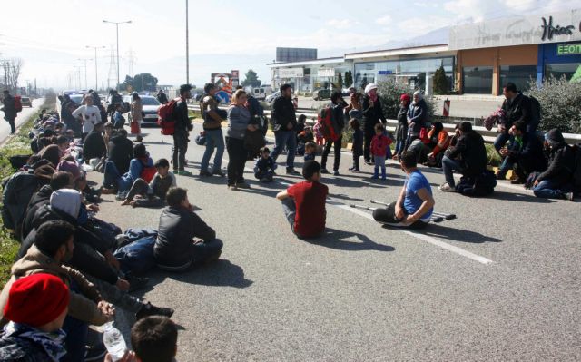 Θεσσαλία: Στα ΣΕΑ Αλμυρού και Ευαγγελισμού 400 πρόσφυγες