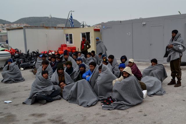 Λέσβος: Διαμαρτυρία προσφύγων για τις απελάσεις προς την Τουρκία