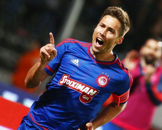 Φουστέρ: «Δεν έχω ακόμη ενημέρωση για νέο συμβόλαιο»