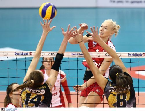 Ολυμπιακός – ΑΕΚ για το τρόπαιο του Κυπέλλου βόλεϊ γυναικών (18:30)