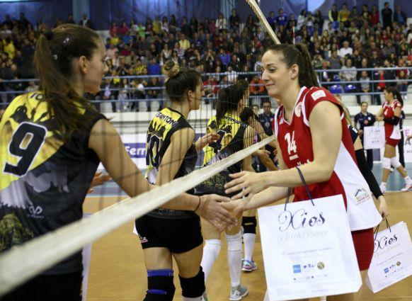 Στη Σαντορίνη κρίνεται η 3η θέση και «ντέρμπι» Ολυμπιακός – ΑΕΚ