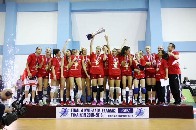 Κυπελλούχος Ελλάδας ο Ολυμπιακός, 3-0 την ΑΕΚ