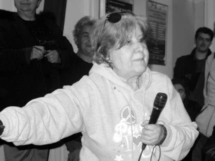 «Έφυγε» από τη ζωή η μοντέζ και σκηνοθέτης Γιάννα Σπυροπούλου